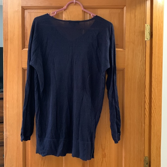 Ann Taylor Tunic Sweater - Size M - Picture 3 of 3